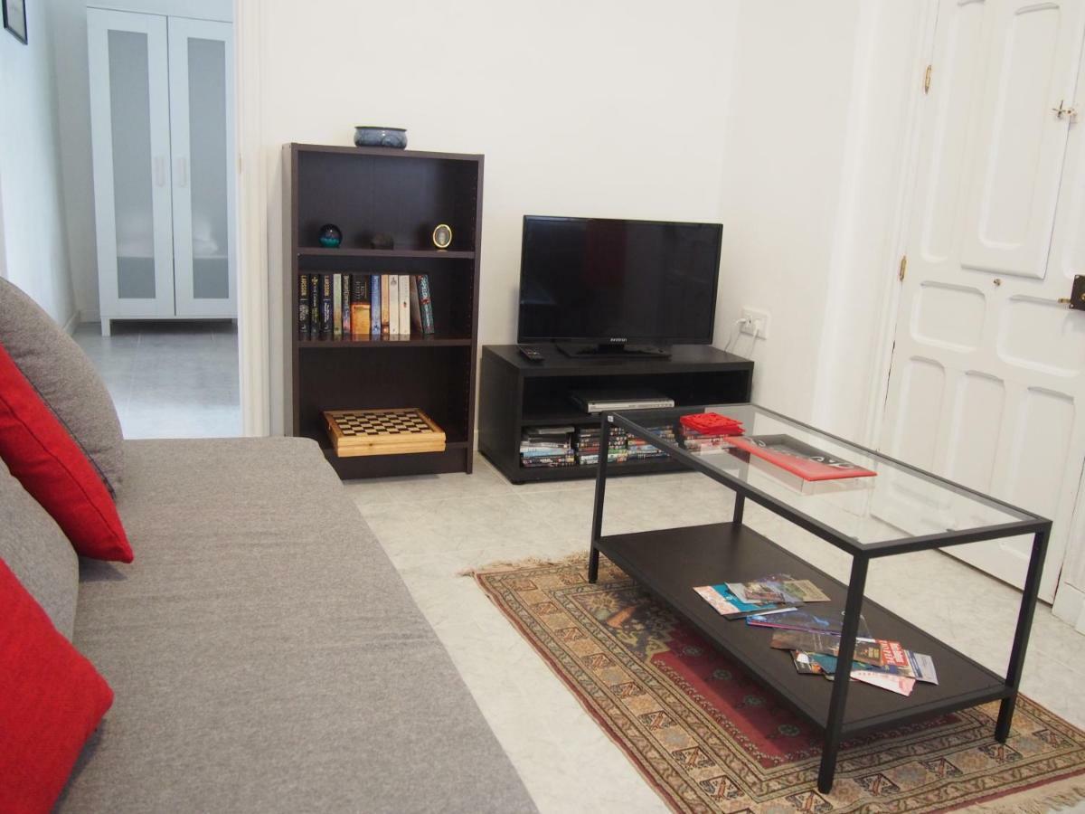 헤레스 Casa Valientes B - Free Private Parking, Patio, Wifi & Ac 아파트 외부 사진